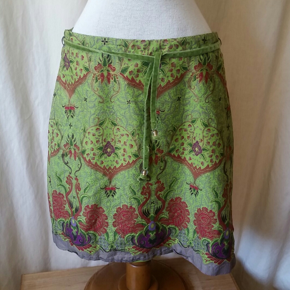 Vintage Guess Euro 29 vibrant Boho batik skirt